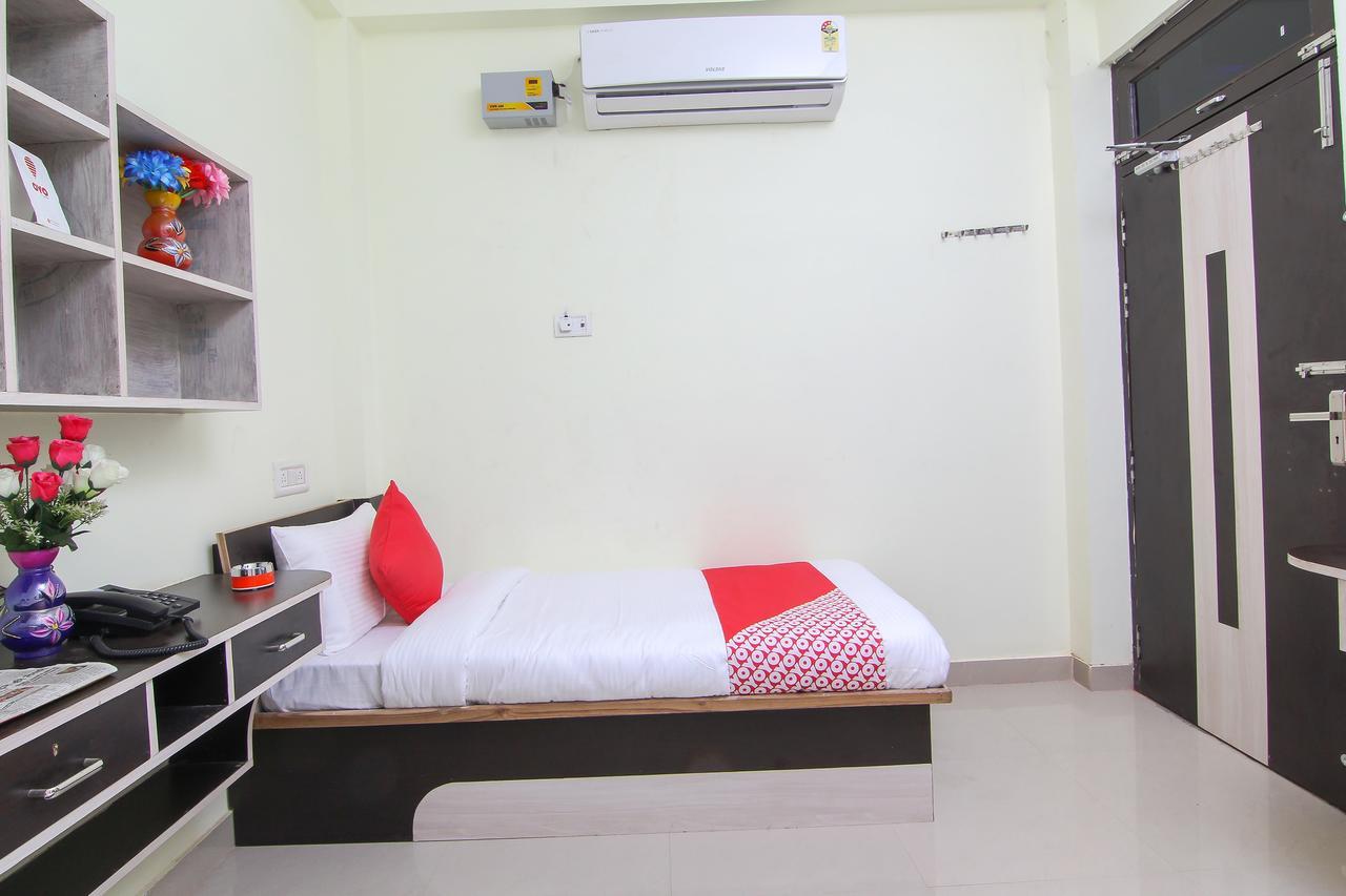Oyo 12446 Shree Sai Guest House Prayagraj Exterior photo