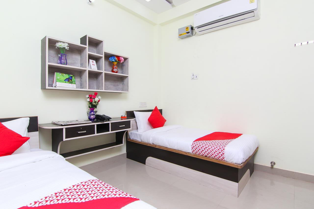 Oyo 12446 Shree Sai Guest House Prayagraj Exterior photo